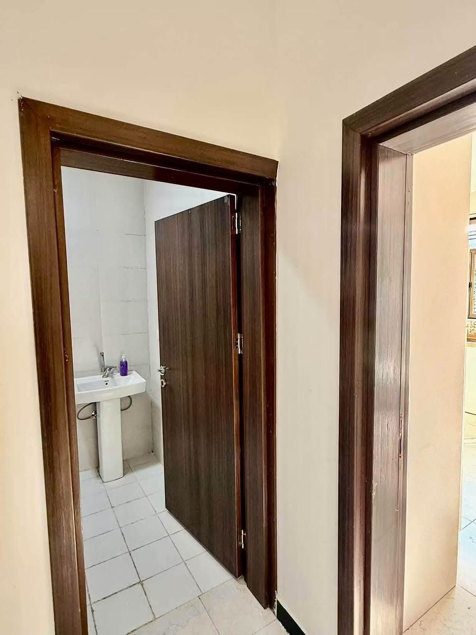 نجف مجمع السلطان • ٢٠٠م • دورين ٣غرف
