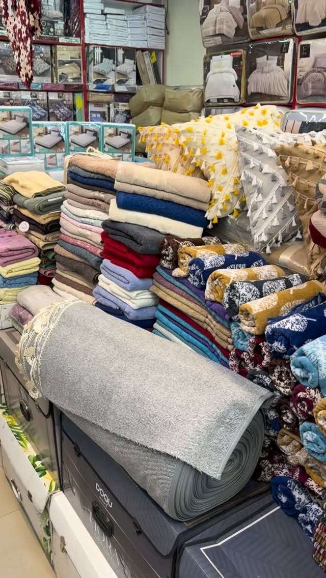 ✨ مفرش تخم يجنّن من أول نظرة 😍
ألوان تخبل وتفاصيل  غير شكل 🤍
فخامة، نعومة وأناقة بكل تفصيلة ✨
اختاري لونچ وخلي التغيير يبدأ من هنا 🛍️
#الفردوس #اللهم_صل_وسلم_وبارك_على_نبينا_محمد #مفروشات #السماوة #العراق🇮🇶 
***********
