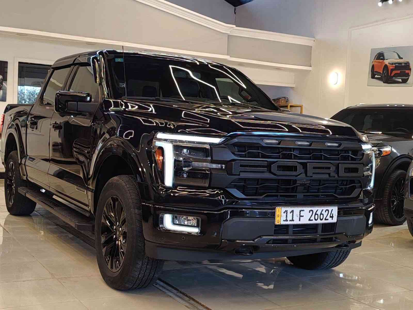 بسم الله الرحمٰن الرحيم
اللهم صلِ على محمد وآلِ محمد 
للبيع فورد F150  2024 هايبرد اسود فول الفول 1/1 داتا شوو و فتحة و دبل كزوز 
السيارة 17000 ميل  فقط   
رقم بغداد مكان السيارة في بغداد 
لمزيد من المعلومات و الاستفسارات عن السعر و الحادث  مراسلة او الاتصال على الرقم 
***********

 #هايبرد 
 #f150
 #فورد
