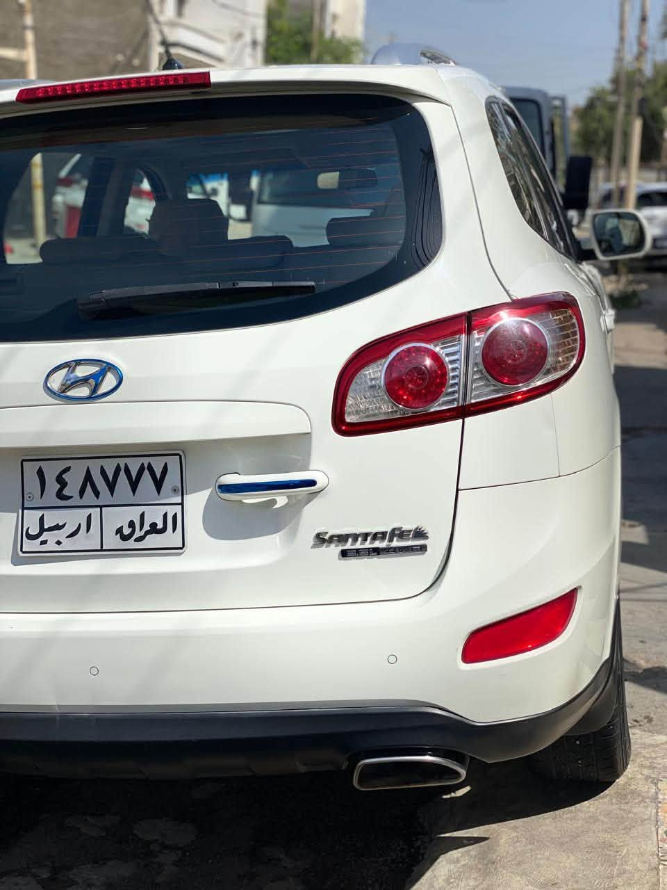 السلام عليكم سنتافيه للبيع مديل 2010خليجي رقم اربيل 
داخل مخمل 
سويج 
فتحه سقف 
حساسات 
محرك سته سلندر
ملاحضه :فقط تكحيل كارت 
مكاني بغداد جميله 
السعر 145
هـ***********
