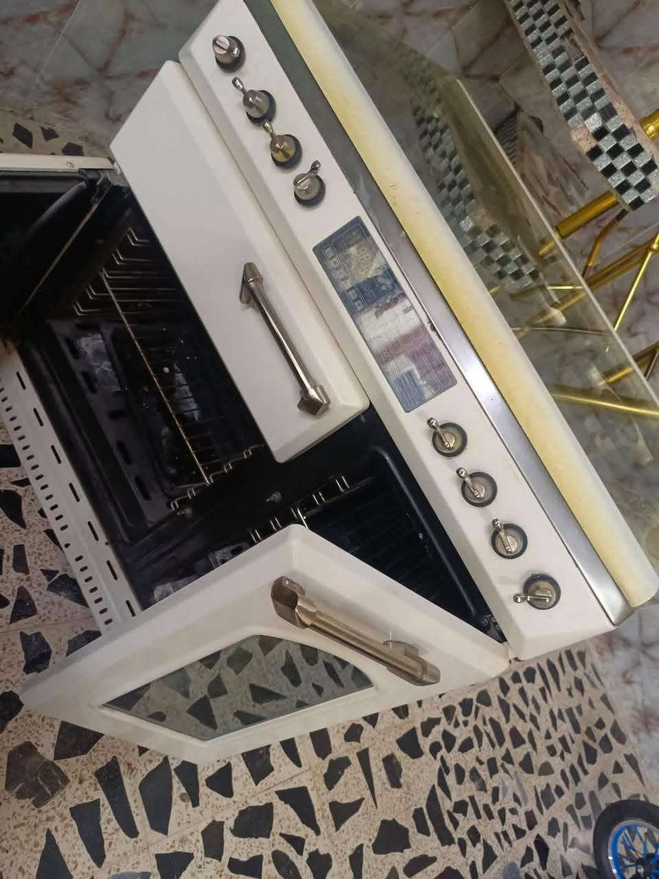 طباخ • نضيف • استعمال قليل