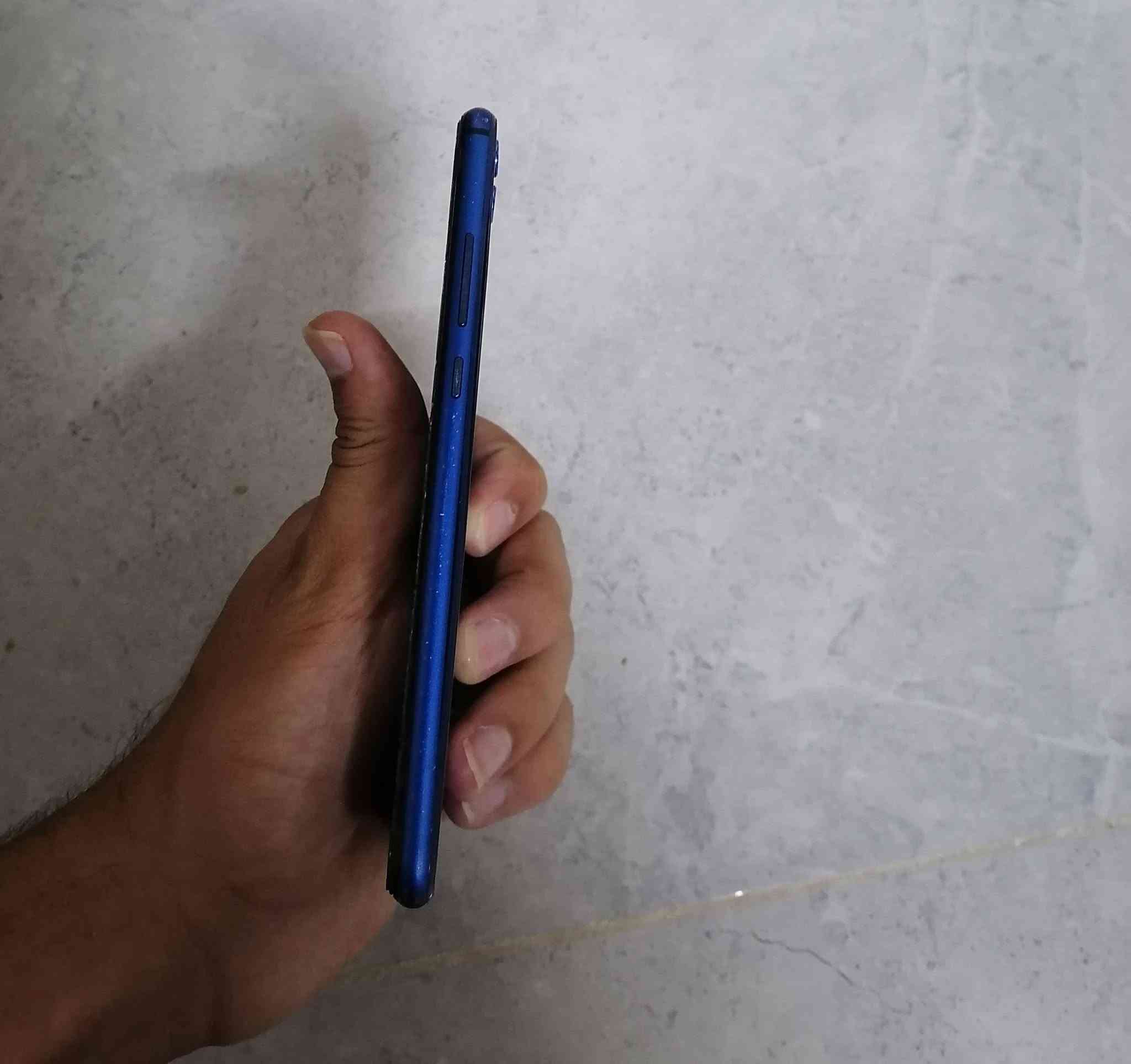 معارض ببلي 3 وانطي فرق
Honor8
هونر 8 

الذاكرة128 الرام 4 

جهاز نضيف مبدل شاشة فقط 
 
                           ***********
