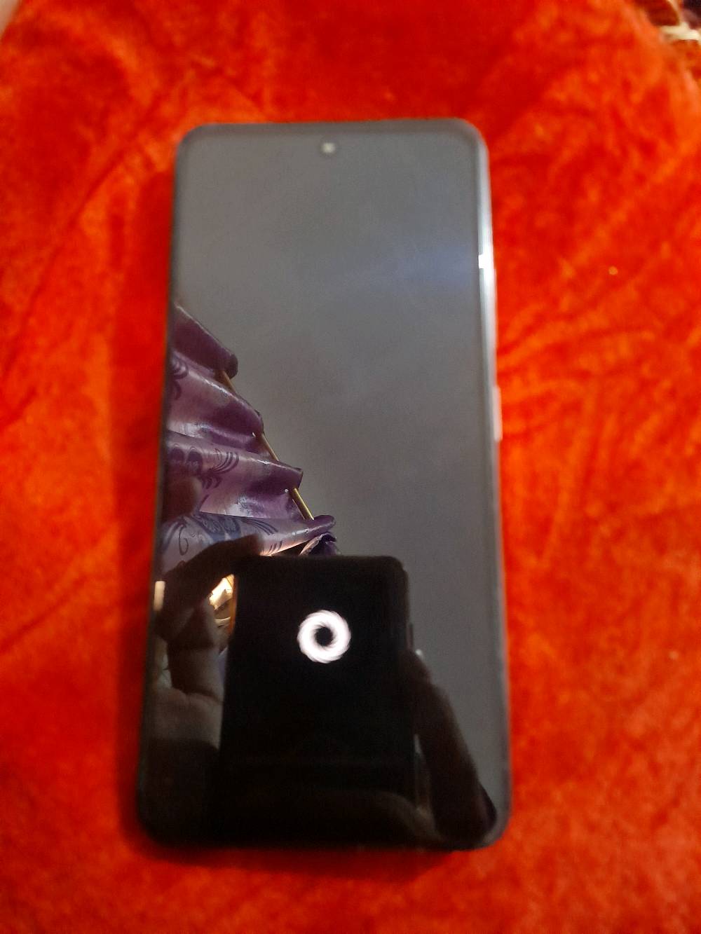 جهاز للبيع سعر 150 وبي مجال
InfInix ZERO X Pro
ذاكره  256 
رام 8
كامرا 108
جهاز ابدل بس شاشه وكاله 
تواصل خاص. ***********