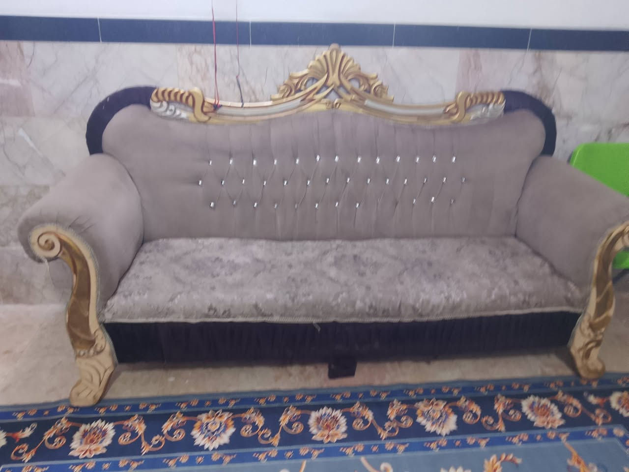 تخم 5 مقاعد للبيع السعر 65 وبي مجال العنوان الحريه دولعي ‏‪***********‬‏
