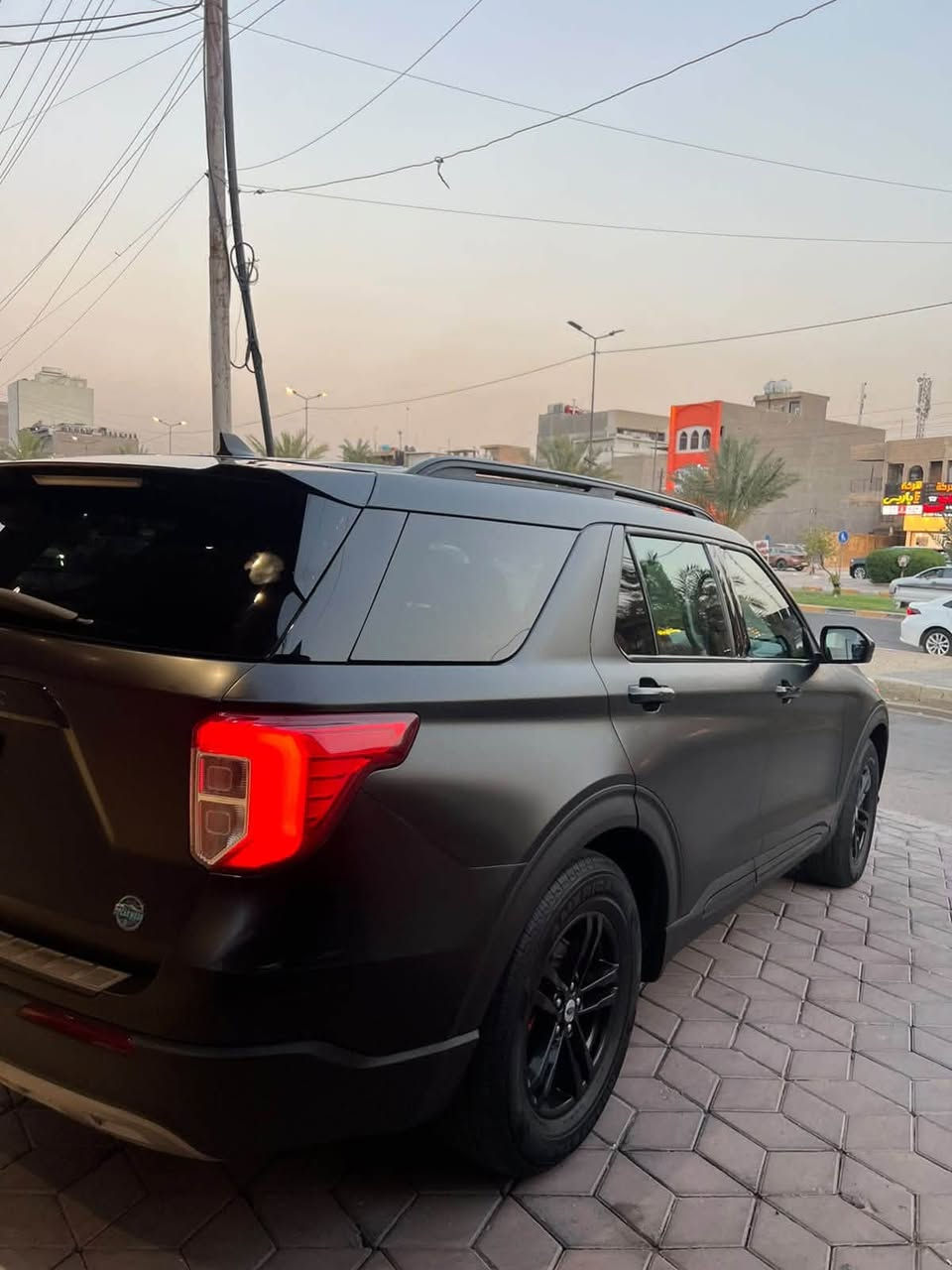 فورد اكسبلورر 2023XLT
ماشية 50 الف مايل 

مغلفة ppf مات امريكي اصلي ضمان 10 سنوات 

من امريكا بيها الباب الورة السايق والجاملغ صبغ وهنا عندي صار بيها ربع جاملغ الامامي صبغ بدون دواخل وبدون ايرباكات ورقم الشاصي بالصور

رادار امامي وخلفي وجانبي وحساسات خلفيه 

مودات قيادة 6 

كشنات جلد وكهرباء تدفأة بالكشنات والستيرن 

7 راكب و3 قطع تبريد منفصل 

صندوك كهرباء وتشغيل عن بعد 

السيارة جاهزة تخم تاير ودسكات جديد وبيها ضمان والصدر جديد حته دهن وفلاتر مبدل جديد وبيها احتياط مشتريلها 

سعرها / 250 ورقة 

مكانها بغداد الكرخ 

***********
