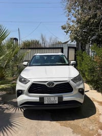 للبيع تيوتا هايلندر 2025 هايبرد. GLE ماشيه 17 الف  مكفوله 07732565090