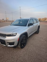 للبيع او المراوس سلام عليكم …. جيب لاريدو لتمد 2023 رقم اربيل  ستة سلن...