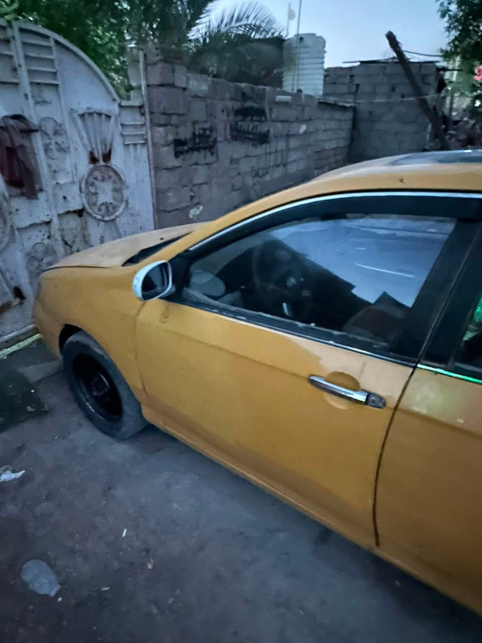 السلام عليكم سيارة ليفان للبيع موديل 2013مكينة كورلا رقم كربلة إنكليزي حدادية جديدة سيارة نظيفة السعر 32وبيه مجال  المكان كربلاء***********
