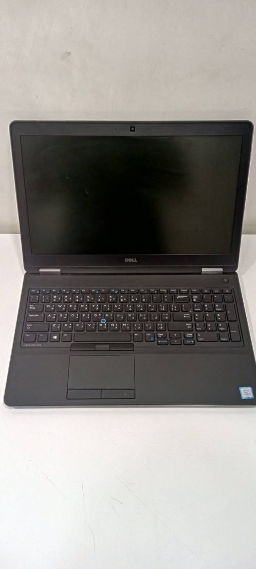 ديل E5570 • i5-6440HQ • SSD ٢٥٦GB