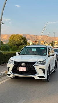 لكزس LX 570 • ٢٠١٠ • معدل دبي ٢٠٢١