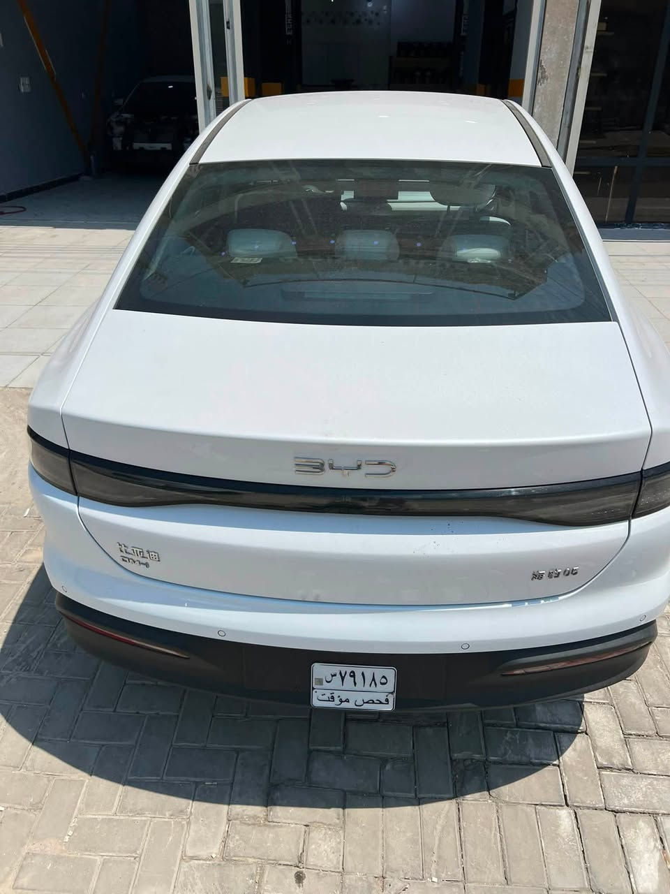 السلام عليكم byd 2025 للبيع
Byd موديل 2025 السياره زيرو 
السياره بيها طخه اباب خلف السايق موضحه بلصور جبتلها باب فتحتها من سياره وشديتها عليها غير هاي السياره ما بيها اي شي 
مكان السياره بغداد حي الجهاد الاساتذه 
ابيع بدون رقم انته ترقم وين متريد 
السياره معروضه ب19600 عراقي ما استقبل دولار 

رقم ***********
