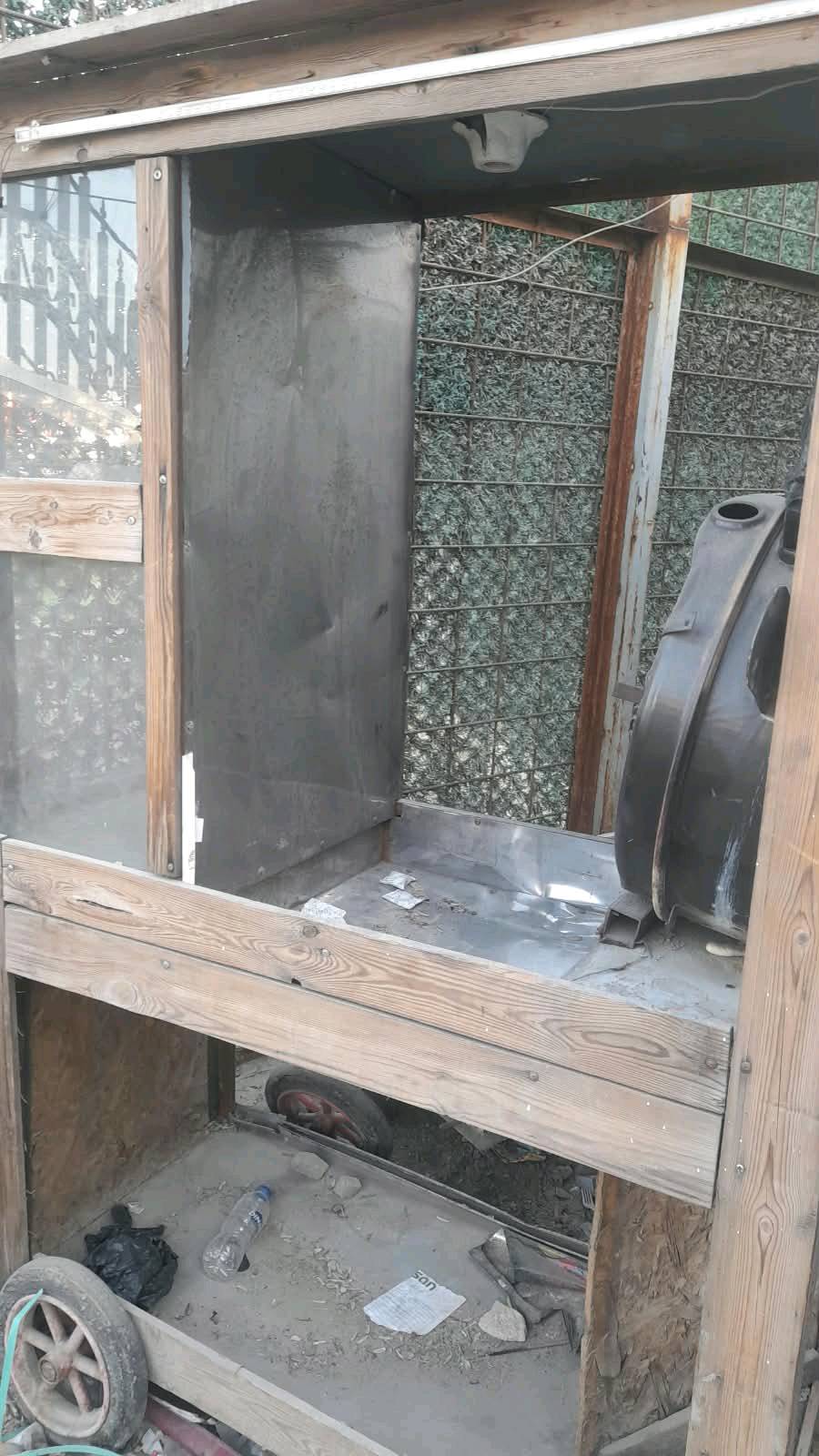 عرابنه حب للبيع 
مكاني بغداد حبيبيه شارع شقق سعر ٣٠٠ ألف نضيف مابيهه أي شي هيه ملحقاتهه يريدهه يتفضل خاص ***********
