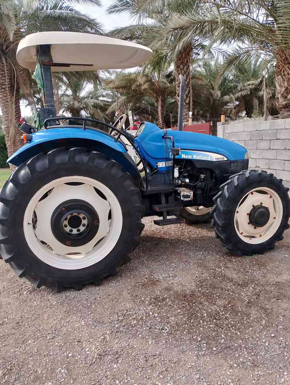 نيوهولند • حجم ٩٥ • مكفولة