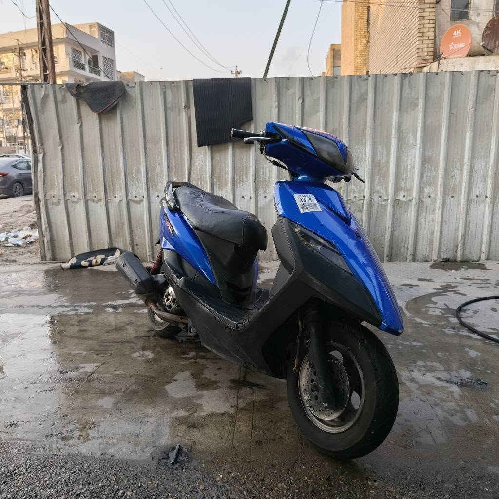 سلام عليكم دراجه ماكس ثعلب سرعه ١٤٠ كابريتر صار ٧ اشهر نازله رمبه   مكفوله كفاله عامه شرط جيب فيتر وياك افحص واخذ محرك نكره سلف وهندر بكل وقت ناعم لانضوح لاتبخير لاتنقيص شلعه ومعدل طيران متلزم كهرباءيات كلها شغاله لايت عالي وناصي اشاره يمنه يسره دبل اشاره  هورن بريك بلمكان قفل جنطه قفل ستيرن كله شغال تايراتها جدد  دراجه خير من الله مكفوله من اسرقه تاخذها من البيت  وسويلك مكاتبه  مكاني بغداد زيونه رايدها ب٥٥٠ وبيها مجال حق اجيه  لتواصل واتساب او اتصال *********** بغداد, العراق
