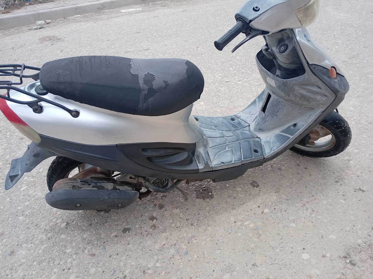 ام تسع زروف • واتساب • مراسلة