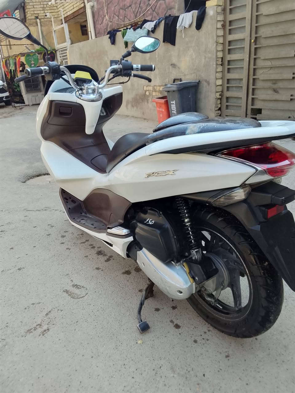 دراجه بي سي اكس جيل اول دراجه نضيفه كفاله عامه حزام كامل نقصهة بس ستان صفح وضوه سعره واحد ونص وبيعة مجال شي بسيط ***********
