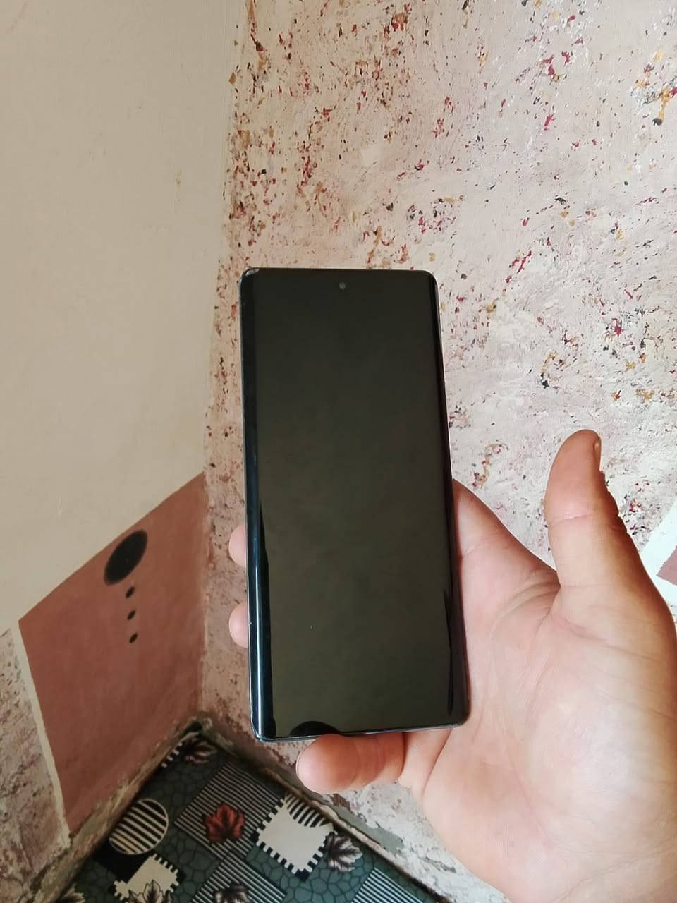 السلام عليكم هاتف ايتل اس 23ابلاس شاشه مضلعه تليفون نضيف كامل ملحقات فقط ضربه خفيفه بل شاشه وما اماثره عل لمش ابد للبيع او مراوس اب ايفون او دراجه العنوان اديالى ناحيه السلام رقم الهاتف ***********
