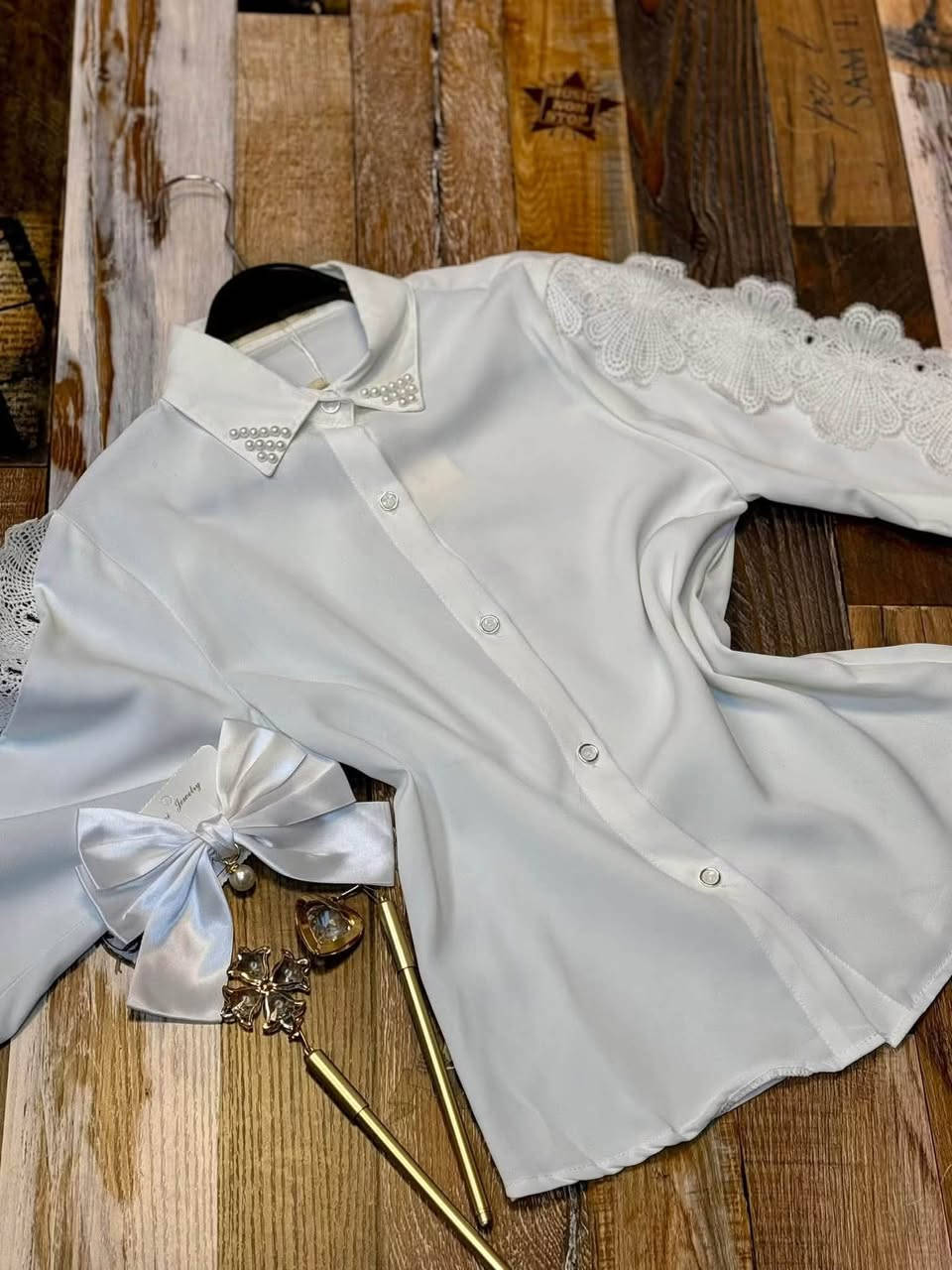 السلام عليكم
للبيع شلعه  

عندي 85 درزن صدريه و 85 درزن قميص

👕✅👀

صداري مدرسي  ابتدائي متوسط إعدادي كوالتي جدا عالي 

وقميص. مدرسي ابتدائي متوسط إعدادي. جاسكه. خامه 

دراجه اولى 

ابيع شلعه فقط 

الصدريه ب 8,500 

القميص ب 5000 

العنوان بغداد السيديه  شارع البداله 

قرب تقاطع دوريش

واتساب ***********

ماجواب تعاليق فقط اتصل او تساب
