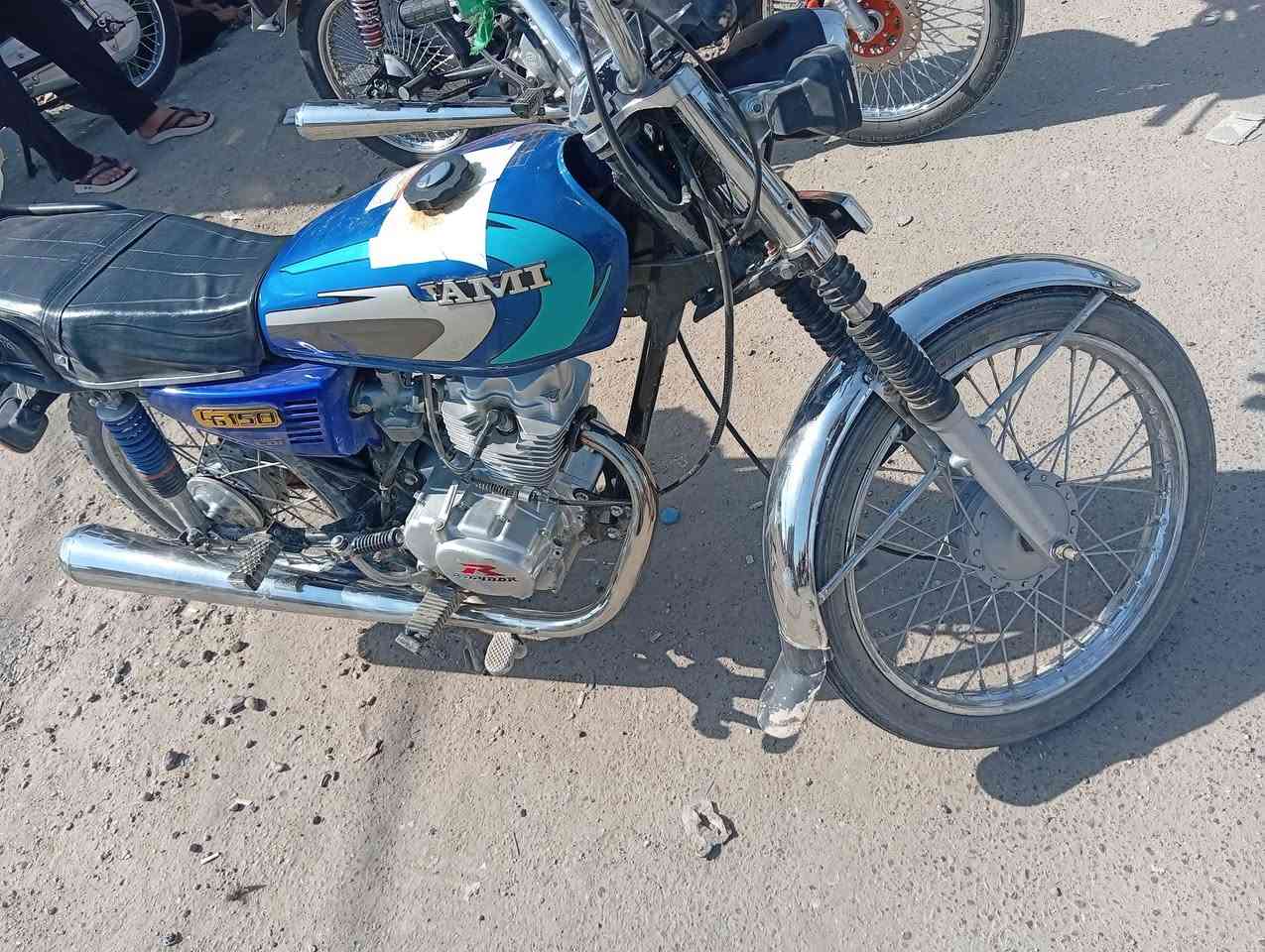 السلام عليكم شباب هاي الدراجه لبيع مكينته رابيدو الشاصي 14اصولي بليته مابيه السعر 500وبيه حك الجيه قليل  مكاني حي العسكري شارع 80 رقمي هاذا مابي فقط وتساب ***********
