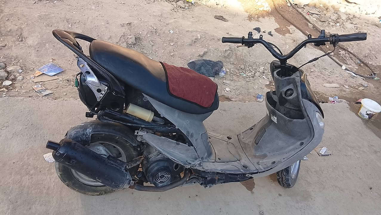السلام عليكم دراجه ماكس منغولي حربيه نضيفه دراجه شلعه ومعدل مفتوحه بس ولفات شرط بوشته بلاد 49
دراجه نقصه بس سلف مكاني ناصري سوك الشيوخ 
تواصل  ***********
