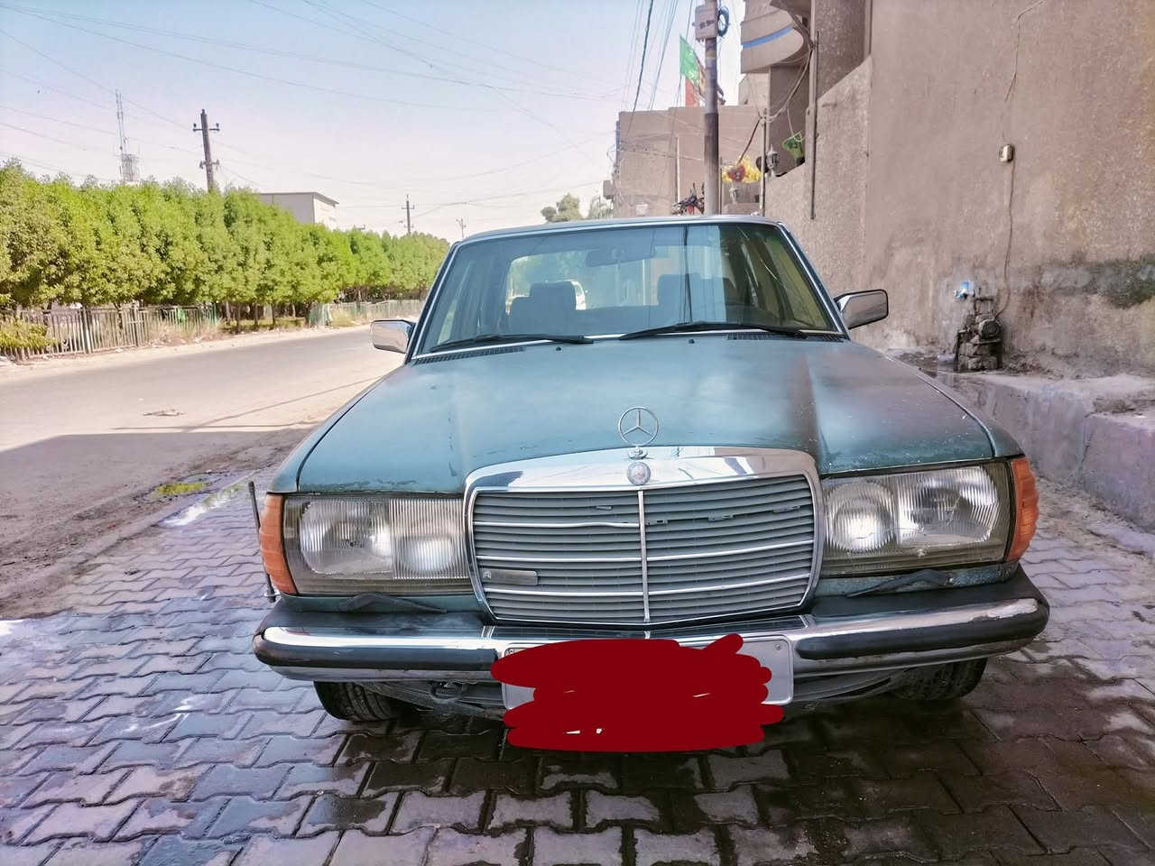 سلام عليكم مارسيدس للبيع موديل ١٩٨١بغداد سنويه29كير ومحرك بلادي يوجد بيها خياس قليل السعر المطلوب40 وبيها مجال قليل للاستفسار الاتصال على الرقم التالي ***********
