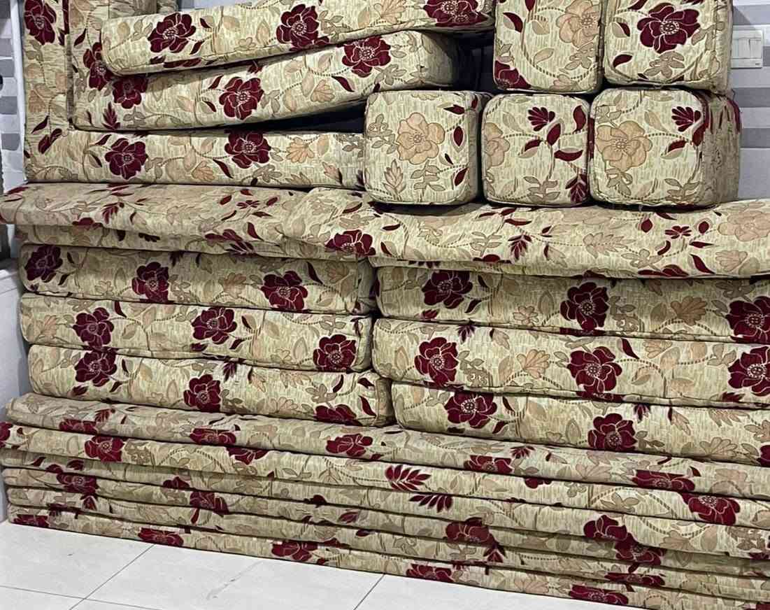 جلسه سعوديه • ١٤ متر • ٧ دواشك