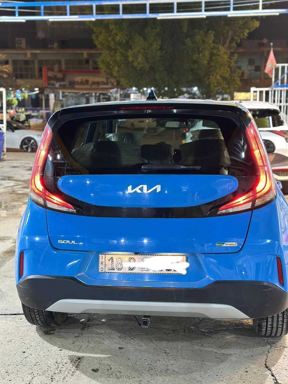 🚗 كيا صول موديل 2023  فول 1/1 رقم بابل باسمي تحويل ثاني يوم 

 • المحرك المرغوب : 2000

 • شاشة كبيرة 
, فتحه 
 • كار بلاي 
• بصمه 
• تشغيل عن بعد
• بصمه ابواب
 • كاميرا خلفية
• تدفئة كشنات
 • مكيف هواء
 • تتوقف ذاتي
• تحديد مسار 
 • أنظمة أمان (ABS – ثبات إلكتروني – مانع انزلاق)

📊 تفاصيل السيارة:
▪️ الموديل: 2023
▪️ اللون: ازرق
▪️ الممشى: 63km
▪️ الحالة: موضح بالصور (شاصي لغود مكفولات)  
▪️ الاتصال على الرقم التالي ***********
▪️ بابل
■ 155$

نص مكتوب في الصور:
- 2 / 12 BidCars bid.cars
- 5 / 12 BidCars bid.cars