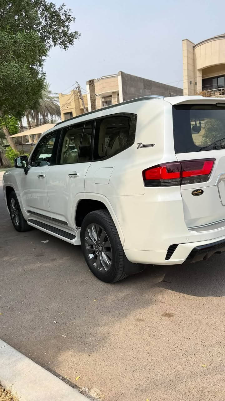لاندكروز VX • ٢٠٢٢ • محرك 4000