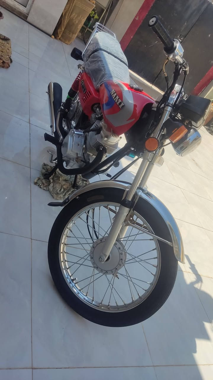 السلام عليكم نامه للبيع موديل 26 بعدها زيرو احلا من صوره كبل للشارع اخت الجديده اي نقص مابيها ومطابق للشلامجه السعر 675 وبيها مجال مكان خالص فلكه مصطفى جواد.  ***********
