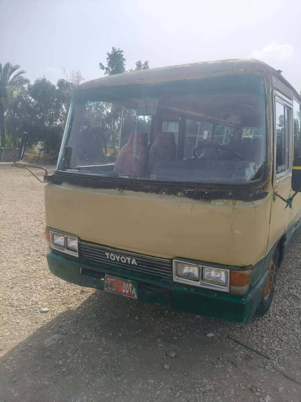 البيع كوستر عريض مكينه كاز نضيف كلش كسن حداديه بدون راعي سعره 3750وبيه مجال بصيط مكان رميثه ***********
