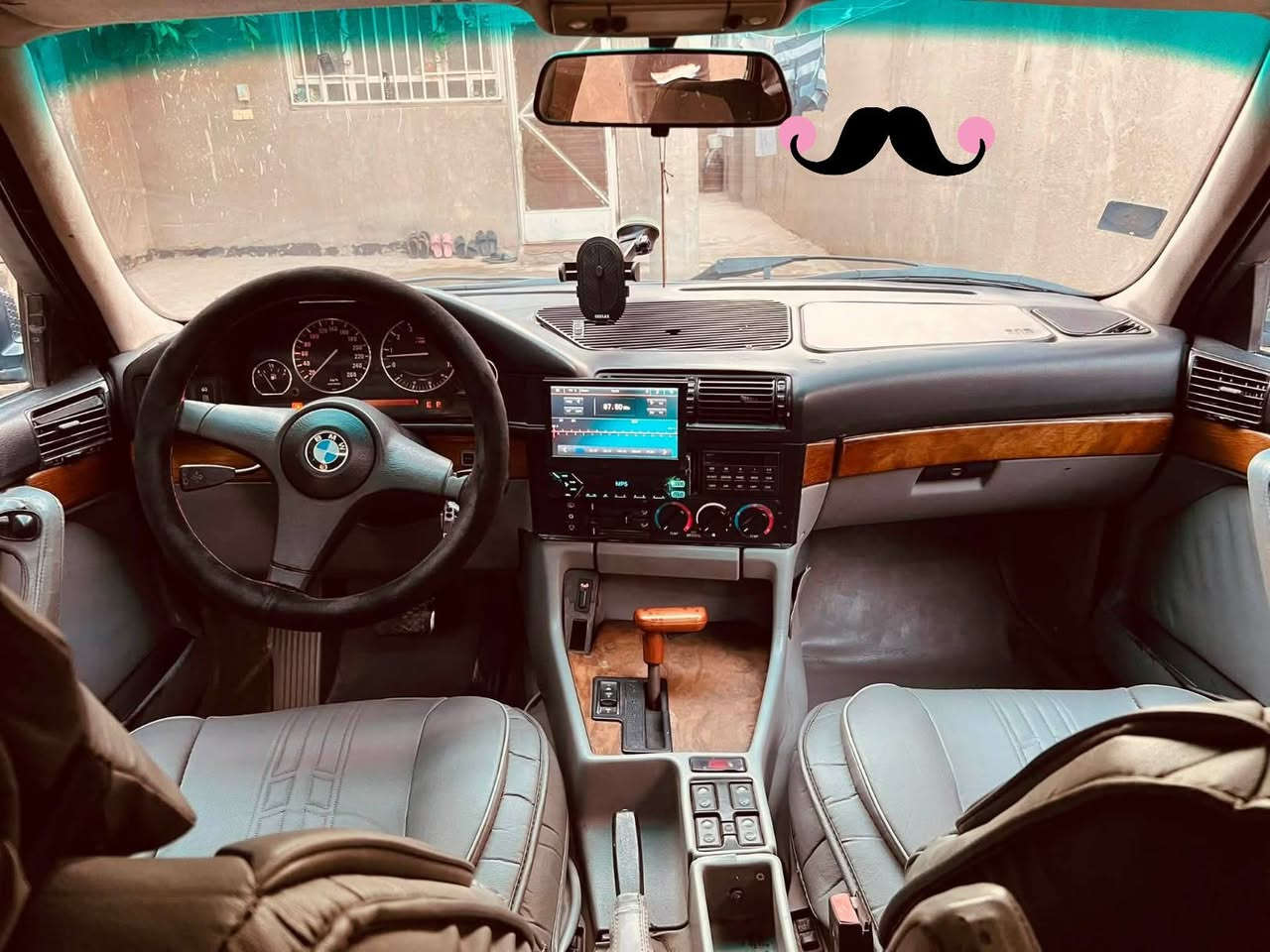 رقم  بغداد
BMW 525 موديل 92 
كشنات تحكم
منظومه تبريد ثلاجه
مكينه وكير جديد
صدر جديد 
غرفه نظيفه 
سقف الغرفه كنتاره
منظومه زنون جديد
صبغه سياره جديد 
تخم تاير جديد
سيارة حلوه ومتعوب عليه حتى بور وجعمقه كهربائي 
سيارة كهربائية كله ابلاديه بدون اي قطعه جطل
فإن تبريد جديد
كشنات مغلفه تغليف اسبورت 
مكان بابل
سعر 68 رقم ***********
