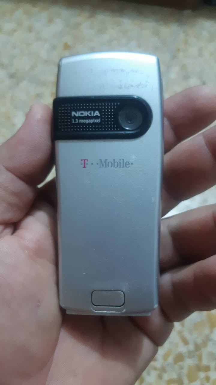 جهاز نوكيا 6230 لغة انكليزي للبيع السعر ب ٣٥ الف الاتصال على الرقم ***********
