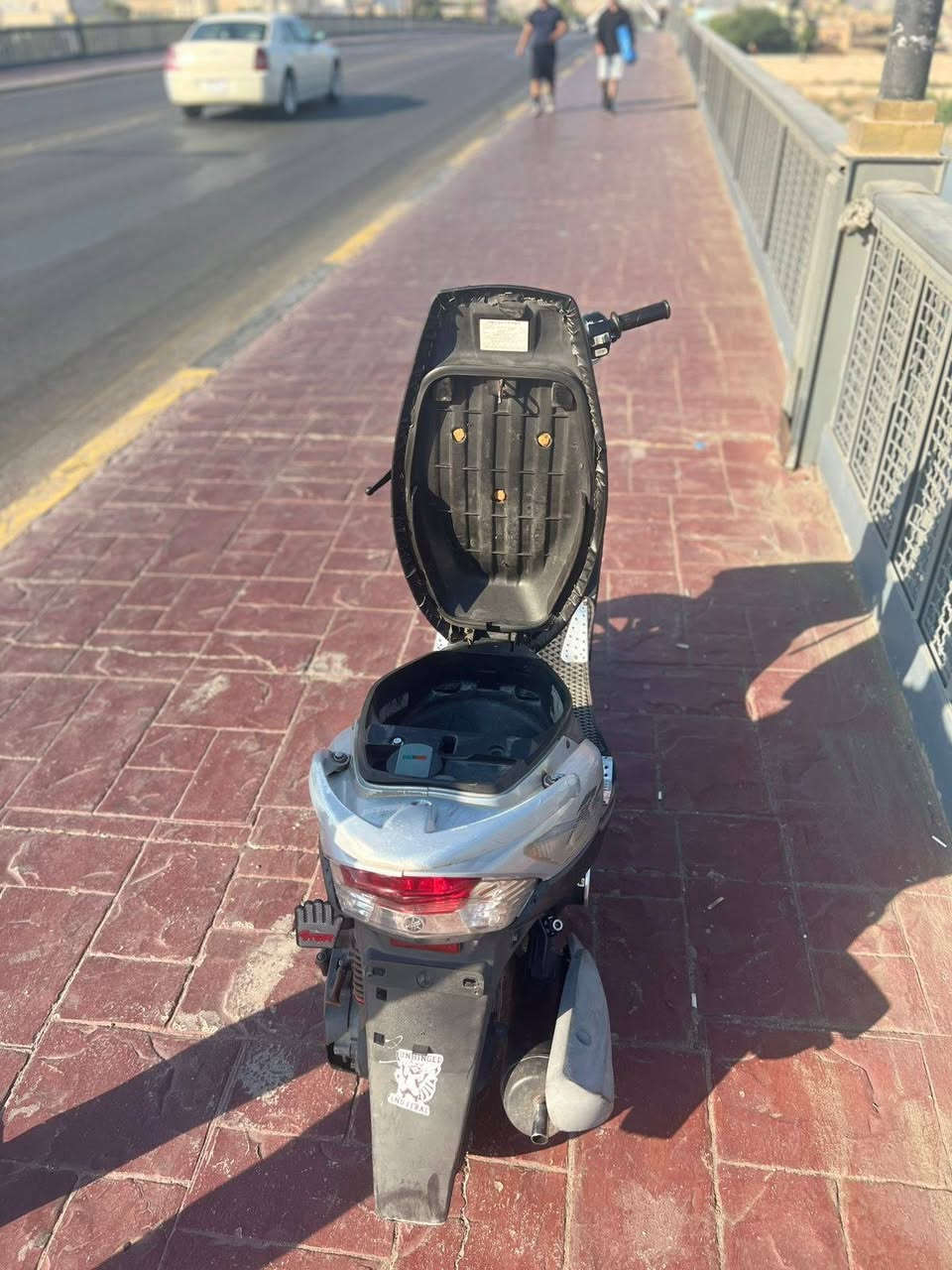 كدامك الدراجه كله ختم واحد حتى  الصندوك ختم نضيفه كلش 🤍☘️***********مكاني بغداد البياع
