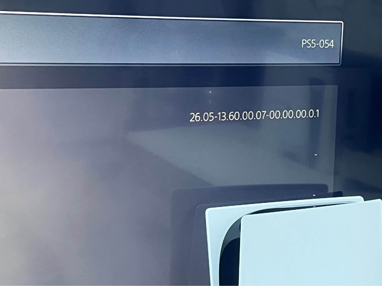 بلي 5 فات مهكرر للبيع لوك ستيكر 
نضيف ومكفول 
نضام 13.60 
تهكير متصفح سريع ومستقر 
ويا 9 العاب 

السعر 750 الف 
*********** بغداد, العراق

نص مكتوب في الصور:
- PS5-054
- 26.05-13.60.00.07-00.00.00.0.1