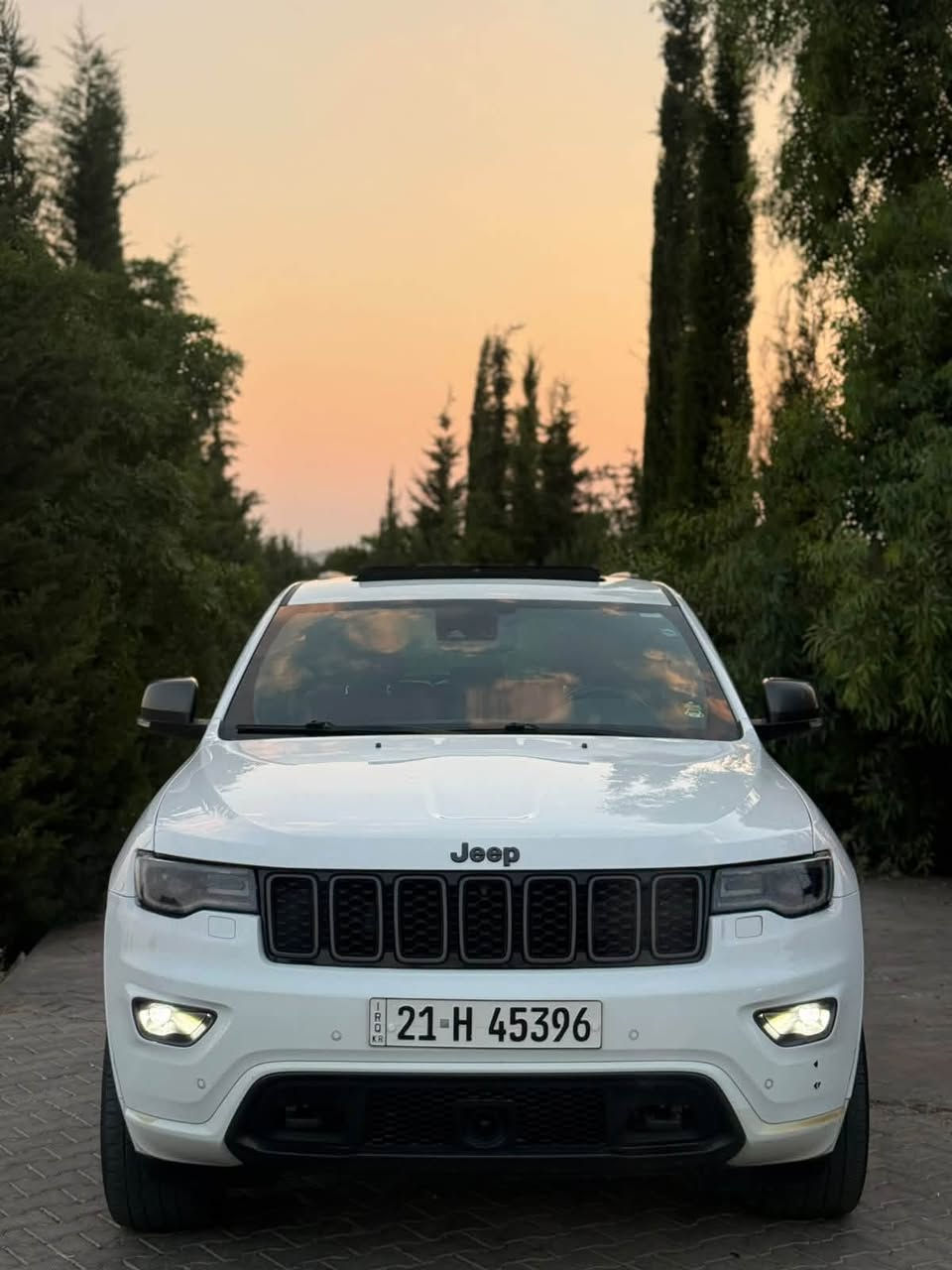 السلام  عليكم ورحمة الله وبركاته
‏‎‏‎       ——— لـلـبـيع  ———

جيب گراند شيروكي - Jeep Grand Cherokee

‏‎‏‎وراد خليجي .     —    بدون ايرباك 

‏‎‏‎الموديل           —    2021

فئة.                 —   80th استيراد شركة هارلم 

حجم المكينه   —     3600/ V6

‏‎‏‎اللون               —     ابيض     

‏‎‏‎المسافه المقطوعه — 96.000mi

‏‎‏‎حاله السياره.    —    ( كفاله عامه  ) (بدون صبغ بدون تبديل)

‏‎‏‎المواصفات 
‏‎‏‎- بصمة تشغيل 
‏‎‏‎- بصمة أبواب 
‏‎‏‎-تشغيل عن بعد 
‏‎‏‎-ترحيب عند الاقتراب 
-رادار امامي 
-رادار جانبي 
-رادار خلفي 
-تحديد مسار 
-تنبيه قبل الاصطدام 
‏‎‏‎-كشنات جلد 
-كشنات احمر مختمه 80th
- شاشه ديجتال 
-ستيرن كهربائي 
-اناره محيطيه 
-اشاره بالمرايه 
-حساس امامي خلفي 
-بردات خلفيه ‏‎
‏‎‏‎-شاشه كبيره تدعم نظام الأبل كار باي ونظام الاندرويد
-شاشه عداد ديجتال
-فتحت سقف بانوراما 
‏‎-دبل اكسل 
‏‎-اوتو ستوب
‏‎-وضعيات قياده 
‏‎‏‎-كشنات تدفئة ( اماميه - خلفيه ) 
-كشن السايق خزن ميمور
-كشنات اماميه تبريد 
-ستيرن تدفئة
‏‎‏‎- ستيرن بحركه كهربائيه 
‏‎‏‎- تبريد مركزي 
‏‎‏‎- بگ لايت LED 
‏‎-صندوق كهربائي 
‏‎‏‎-كرسي السايق والراكب بحركة كهربائيه 
‏‎‏‎-تحكم ستيرن جهتين 
‏‎‏‎-تحديد سرعه 
‏‎‏‎-مانع انزلاق 
‏‎‏‎-ليد نهاري
‏‎‏‎-كامره خلفيه دواره 
‏‎‏‎باقي المواصفات المعروفه 

‏‎‏‎السعر            — 293$ وبيه مجال للطيبين  

‏‎‏‎رقم السياره    — السليمانيه   

‏‎‏‎موقع  السياره — السليمانية
الاستفسار _ *********** واتساب
