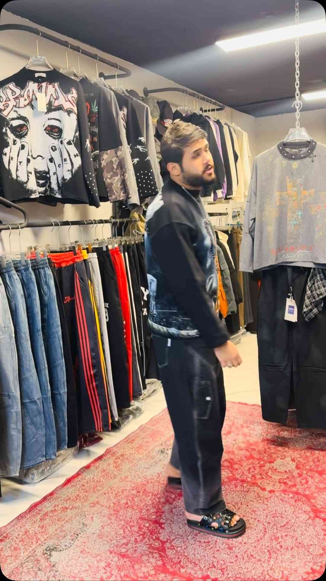 ملابس