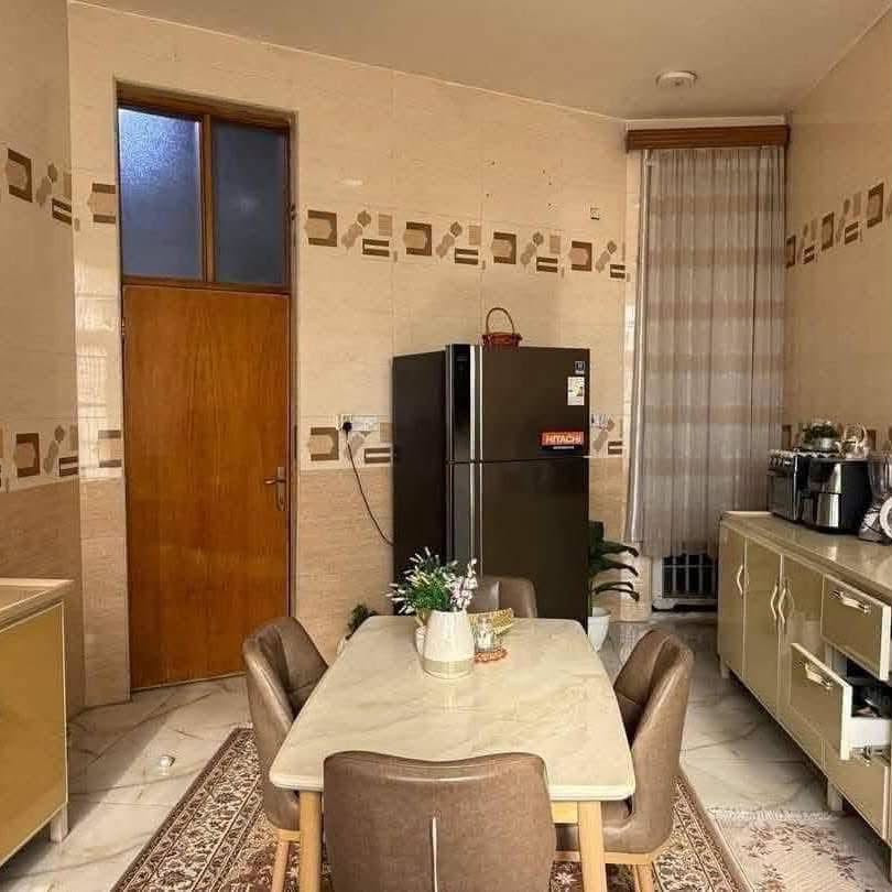 ✅ #دار_للبيع ___طابو صرف✅

🏗️📍المــــــــوقع//حي الضباط الأولى_قرب مدرسة الحلة

✏️المســـــاحة//202.5 

      🧱✅بناء حديث درجة أولى ✅🧱

🧱🧱طـــابق الأول // يحتوي ع (غرفة نوم 🛌 ➕مطبخ➕هول➕ صالة➕ مجمعات صحية عدد 2➕كراج سيارة 🚙 ➕حديقة

🧱🧱طابق الثاني//غرفتين نوم  ➕مجمع صحي ➕هول

 🏫📚نستقبل جميع عروض البيع و ترويجها بإعلانات ممولة 
      للمزيد من التفاصيل الاتصال او المراسلة خاص 

حسن السعيدي ***********
حسين السعيدي ***********
علي السعيدي ***********

 📍موقع المكتب  📌 الحله - حي الامام علي(ع)_قرب المول الجديد _مقابل مجمع الوافي
