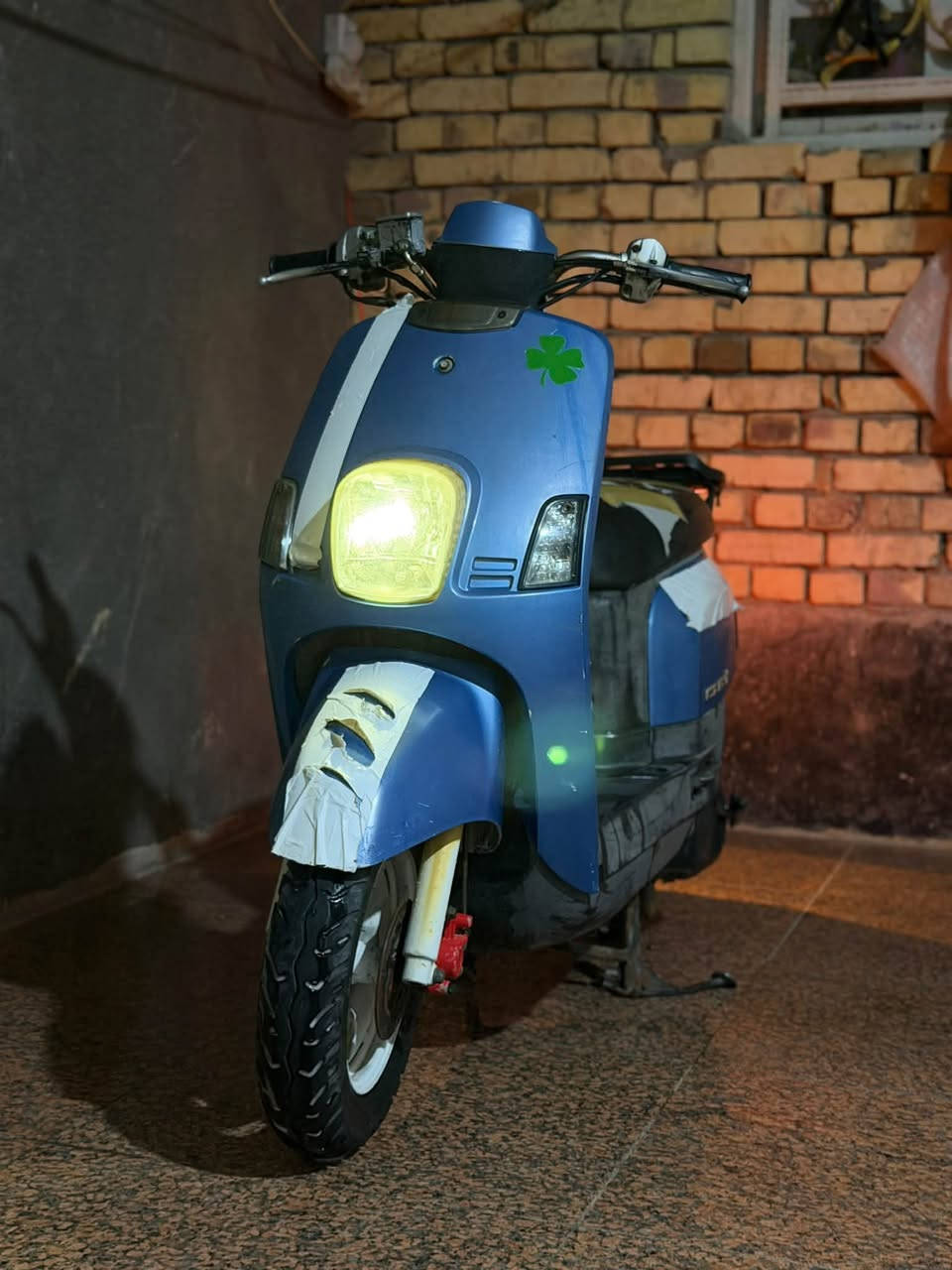 ماكس بوليسي
ماكس بوليسي كفاله ما مفتوح  كلشي شغال بيه من البكلايت الشاير الكلوب الكيج مال البانزين كفرات ختم واحد الدراجه كفاله السعر 800الف و بيه مجال قليل حق الجيه  مكاني البصره كرمه علي ابو صخير ارقمي

***********
