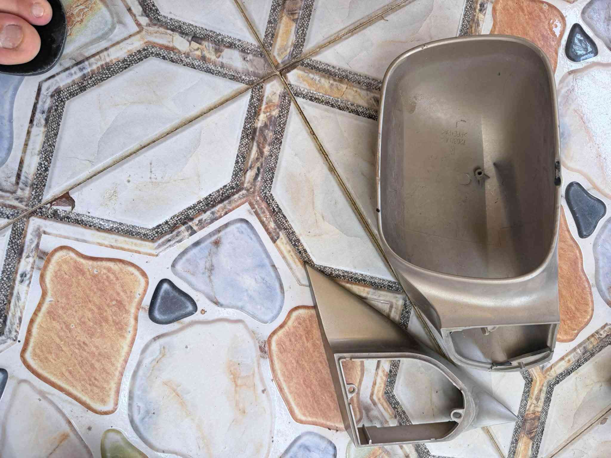اغراض افلون • للبيع