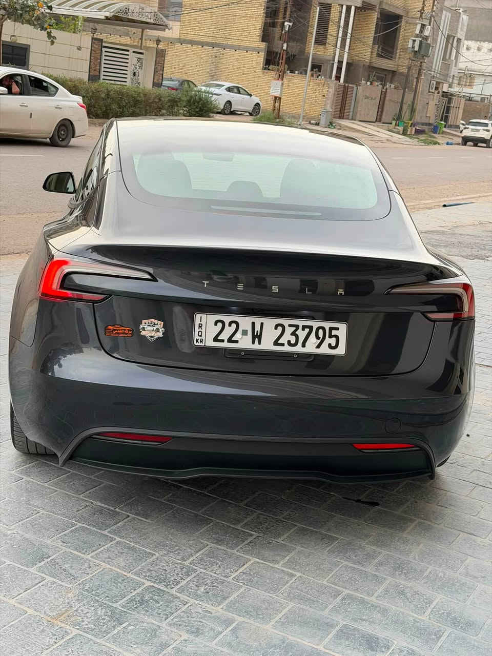 السلام عليكم للبيع تسلا مودل 2024 3 ستاندر تك ماطور مرقمه وجاهزه اربيل السياره اونلاين بحاله ممتازة ماشية
19 الف ميل حادث السياره بنيد ونصف الجاملغ الأيمن صبغ بنيد+جاملغ يمين الايرباك راجع بلاد سعر السيارة $20000 
مكان السياره بغداد/الكرخ
صور الحادث مرفقه مع المنشور
***********
