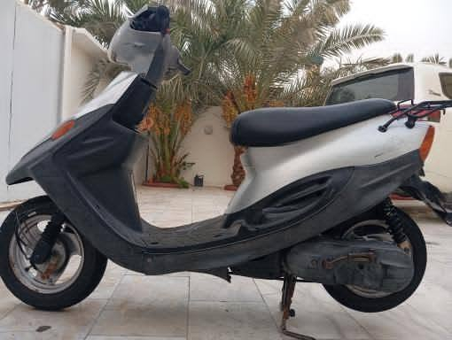 دراجه بيجي جاهز  كلشي شغال بيه مفتوحه اول مره تجي تفحص بعيك نضافه فول سعره 450وبيه مجال ***********
