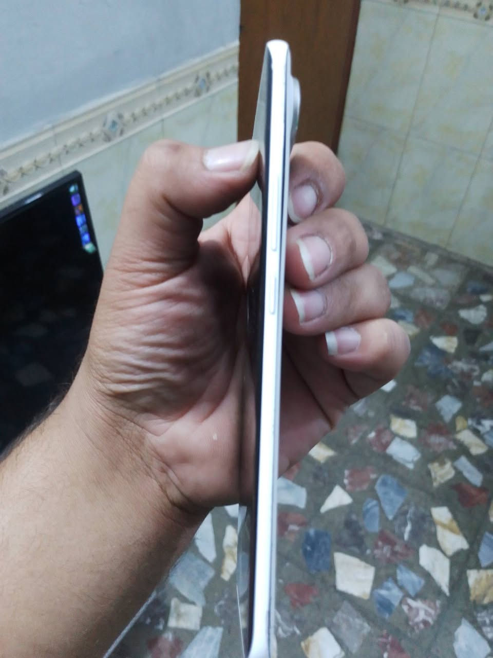 السلام عليكم تكنو بوفا سلم 5G للبيع جهاز عوزه شاشه مكاني بغداد مدينة الصدر *********** السعر 125 بي مجال قليل
