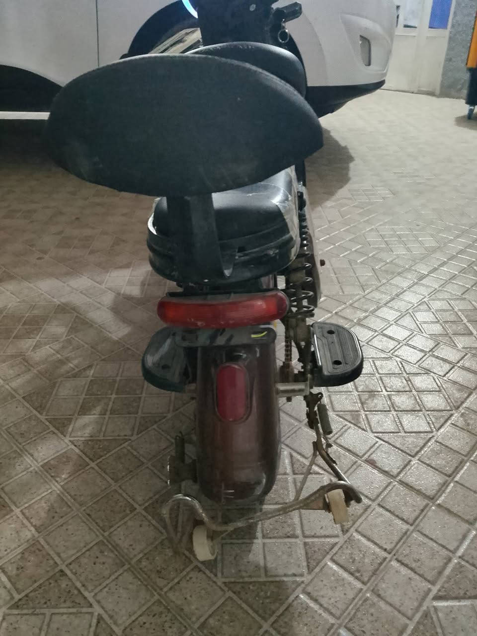 دراجه شحن للبيع نضيف حجم 14ابطاريات جدد عنوان بابل كفل 
سعر 300او بيه مجال سرعه 60 للتواصل عن معلومات ***********
