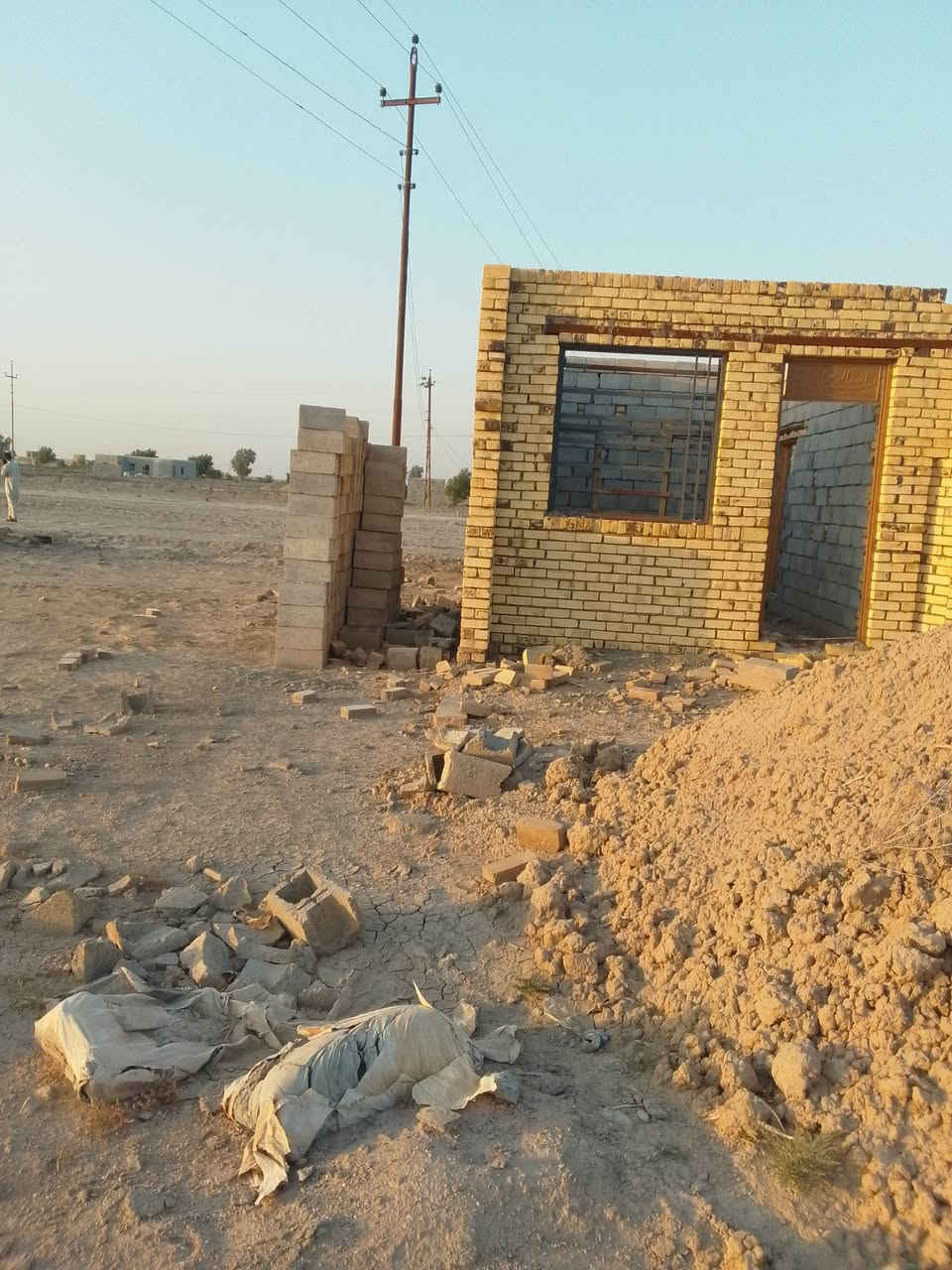 بيت هيكل البيع مسحته 312 متر مكان الزجع شارع الحميد السعر 17 وبيه مجال الشراي يتصل *********** بي وتساب

