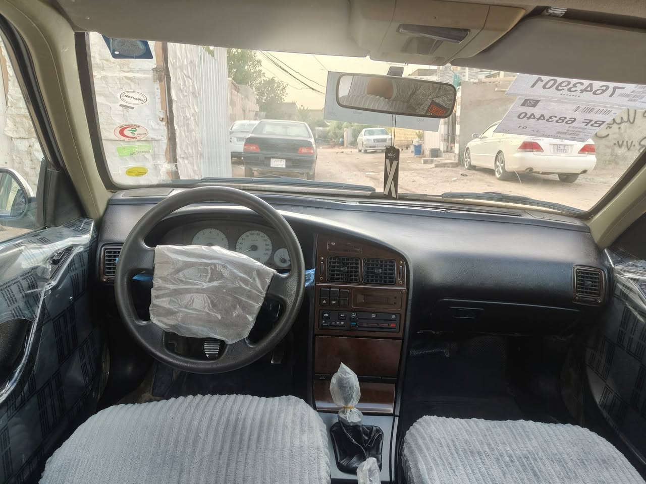 بيجو بارص • ٢٠١١ • رقم انكليزي