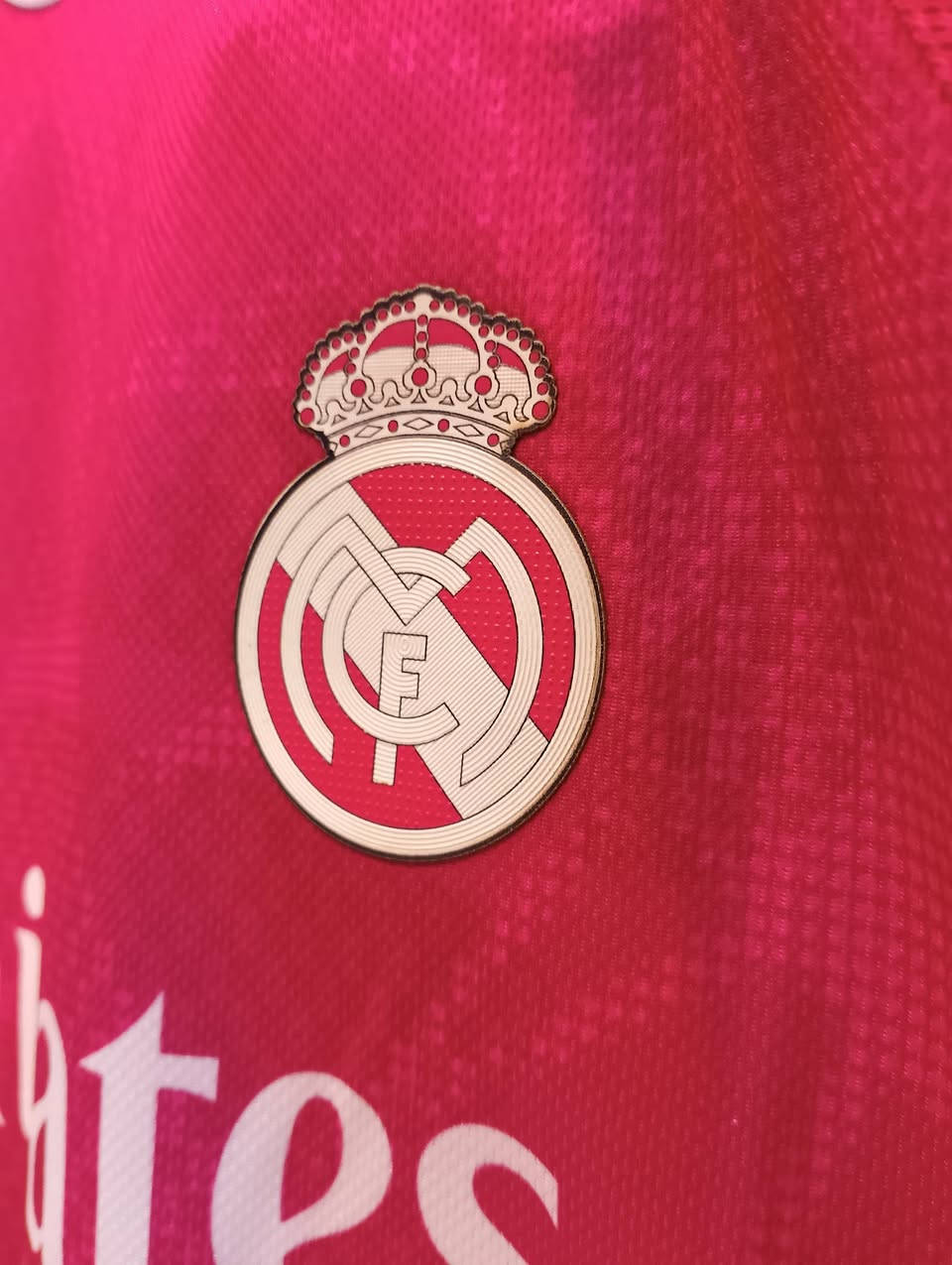جديد توفر دريسات جلاتين موسم 27/26 🔥🏆
ريال مدريد ثلاث الوان 
 ابيض اساسي و وردي و زيتوني 
برشلونه اساسي 
احمر ازرق و بنفسجي اسود 
باريس احتياط احمر ازرق 
العنوان حي سماح شارع المشاعل قرب جامع طه 
للحجز واستفسار ع ارقام تالي ***********
