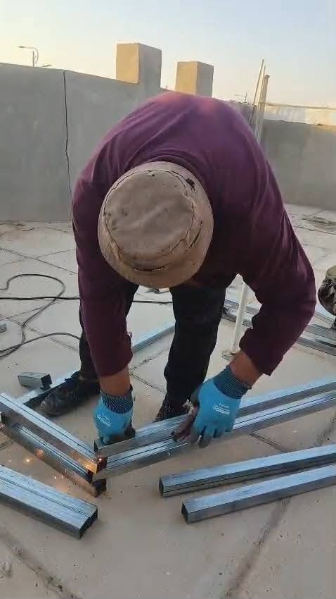 منظومة شمسية • بطاريات ليثيوم • الطوز