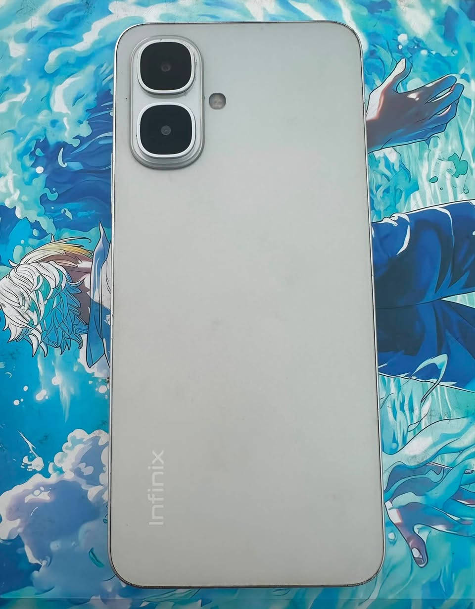 Infinix SMART 10
للبيع 

ذاكره 64 

شاحنه تايبسي 

تلفون مكفول فقط الكلاس مال الشاشه مثل ماموضح بصوره ومامأثر على المس ابدًا 

التواصل ***********
