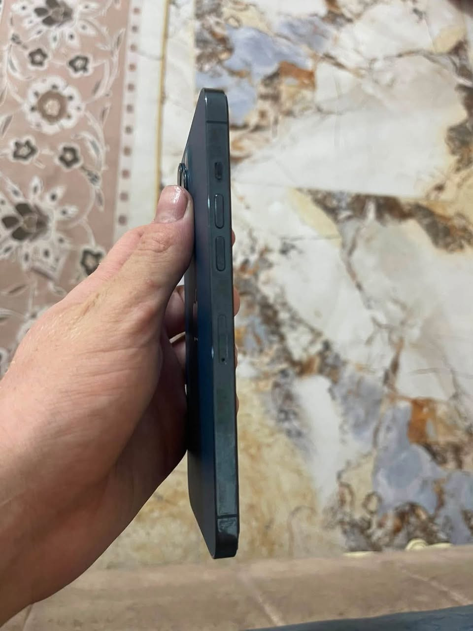 سلام عليكم
ايفون 12 برو ماكس  ذاكره 256 

بطاريه 69 

برغي ما مفتوح منه 

نموذج M 

 بي فطر باللزكه يعني مو بالشاشه  

سعر 400🔒

مكاني الدوره 

متواحد خاص 
او 
***********
