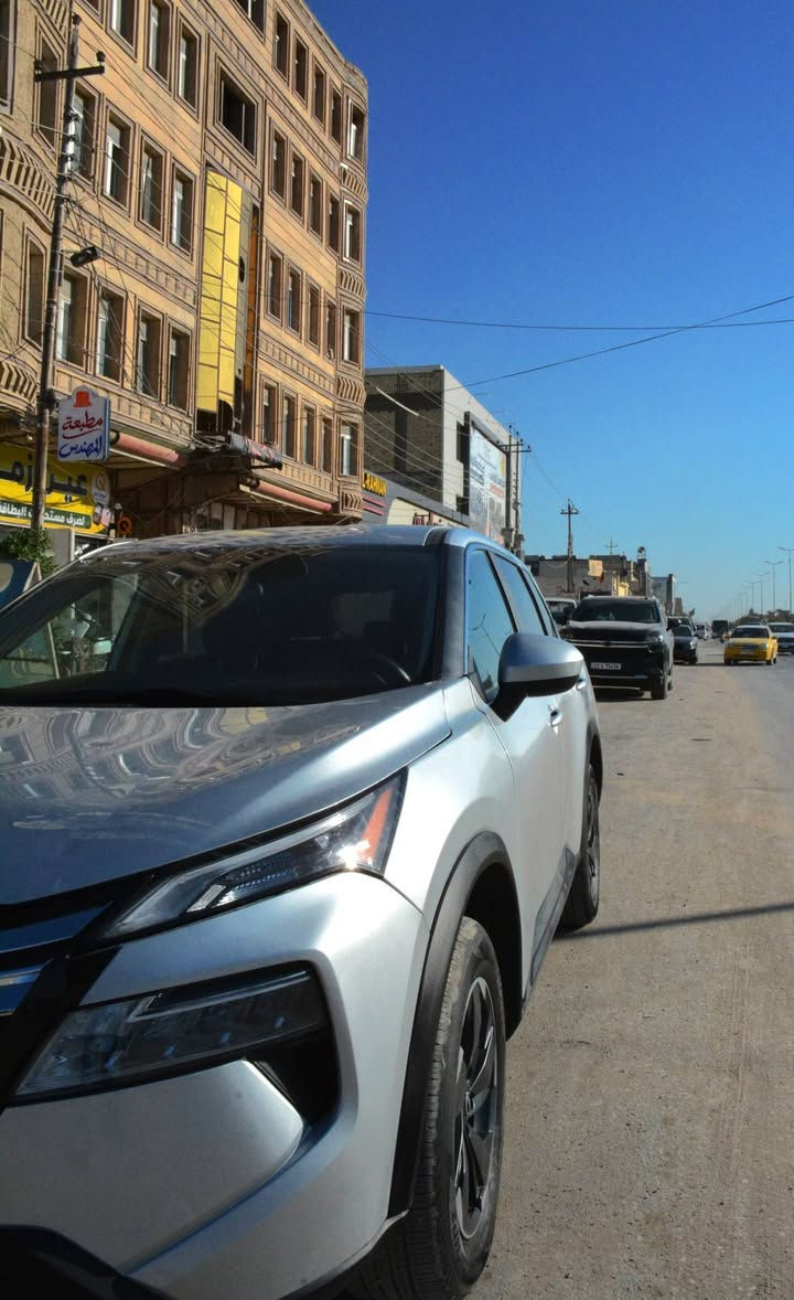 بسعر مناسب جدا 
نيسان روج بلص  موديل2024   SV AWD  الشكل  الجديد  جاملغ سايق مبدل فقط.. بدون رقم تترقم جميع المحافظات عدا الإقليم (رقم فحص باسمي) ... ماشيه ١٥ الف زيروو
مكان السياره بالحله حي الزهراء 

***********
